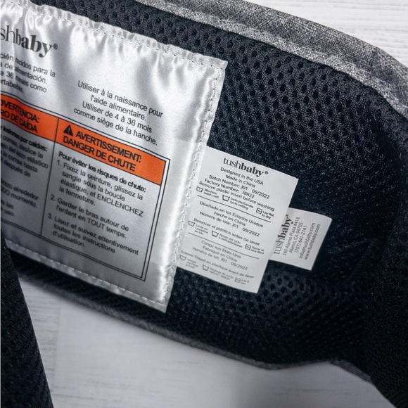 Tushbaby Hip Seat Carrier Gray Adjustable Belt With Pockets Waist Bag - Picture 4 of 4